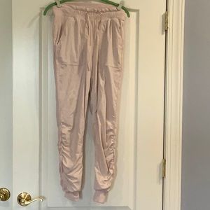 Lululemon lined dance studio jogger
